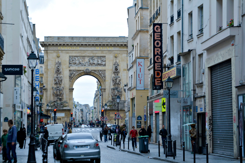 Porte Saint-Denis, Bourse, Paris, France